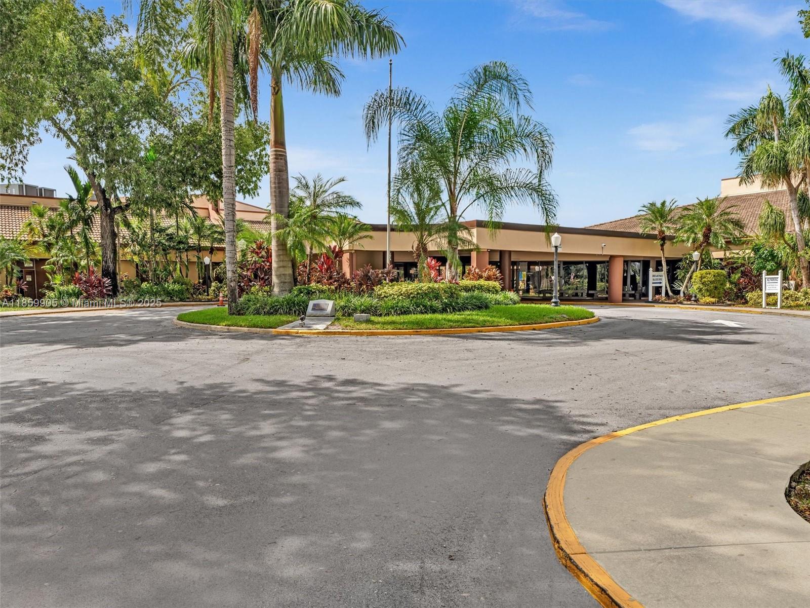 SUNRISE LAKES 25 CONDO - Residential