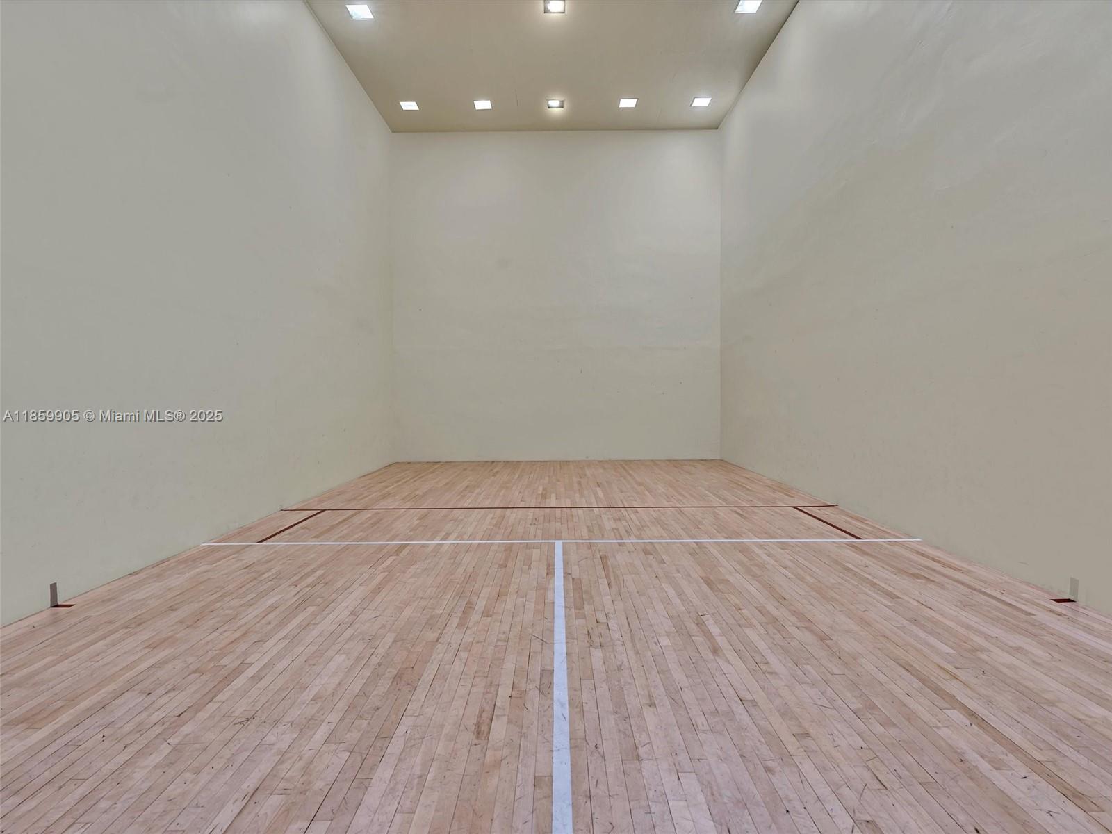 SUNRISE LAKES 25 CONDO - Residential