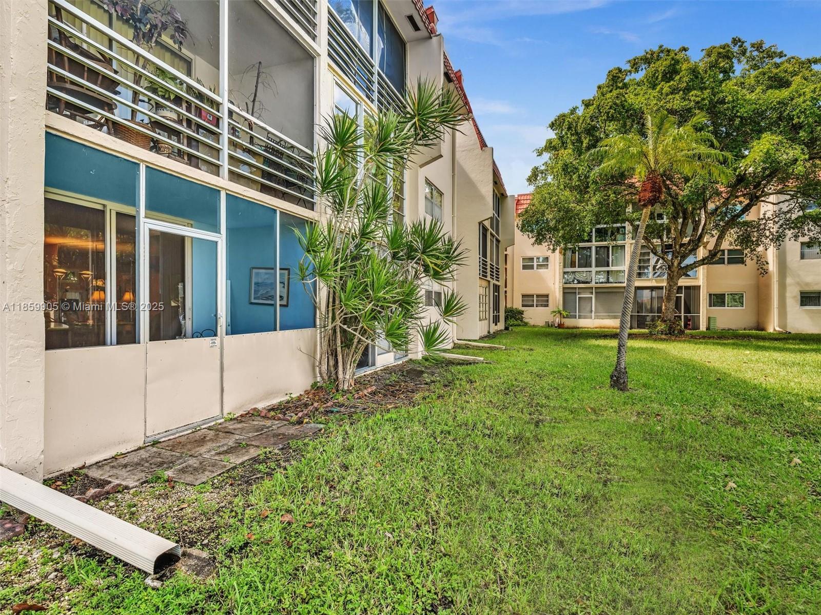 SUNRISE LAKES 25 CONDO - Residential