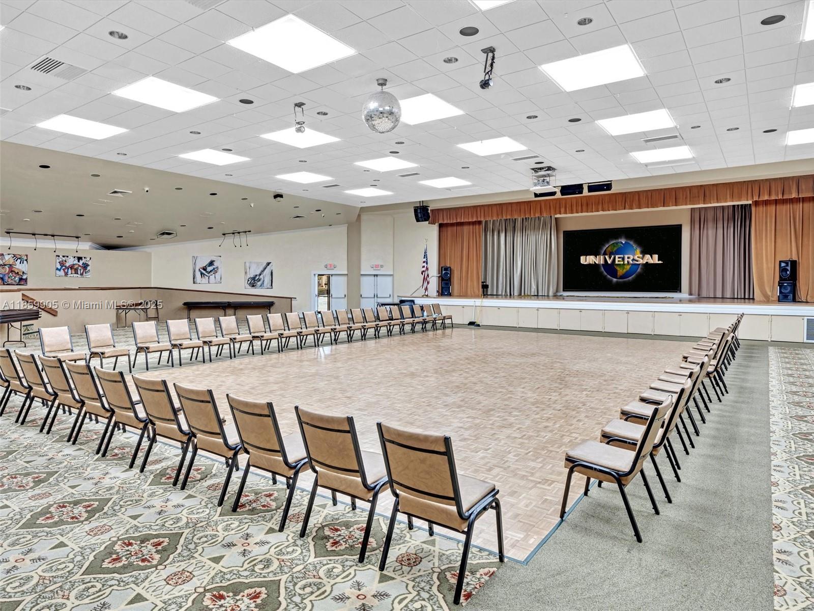 SUNRISE LAKES 25 CONDO - Residential