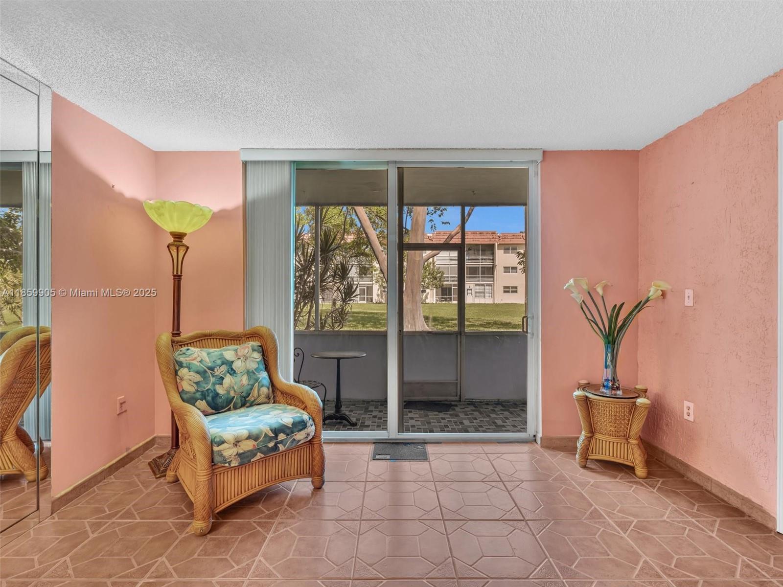 SUNRISE LAKES 25 CONDO - Residential