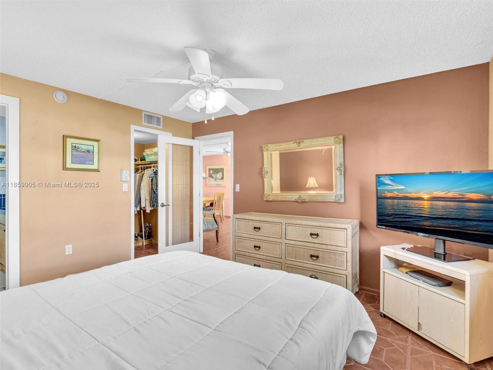 SUNRISE LAKES 25 CONDO - Residential