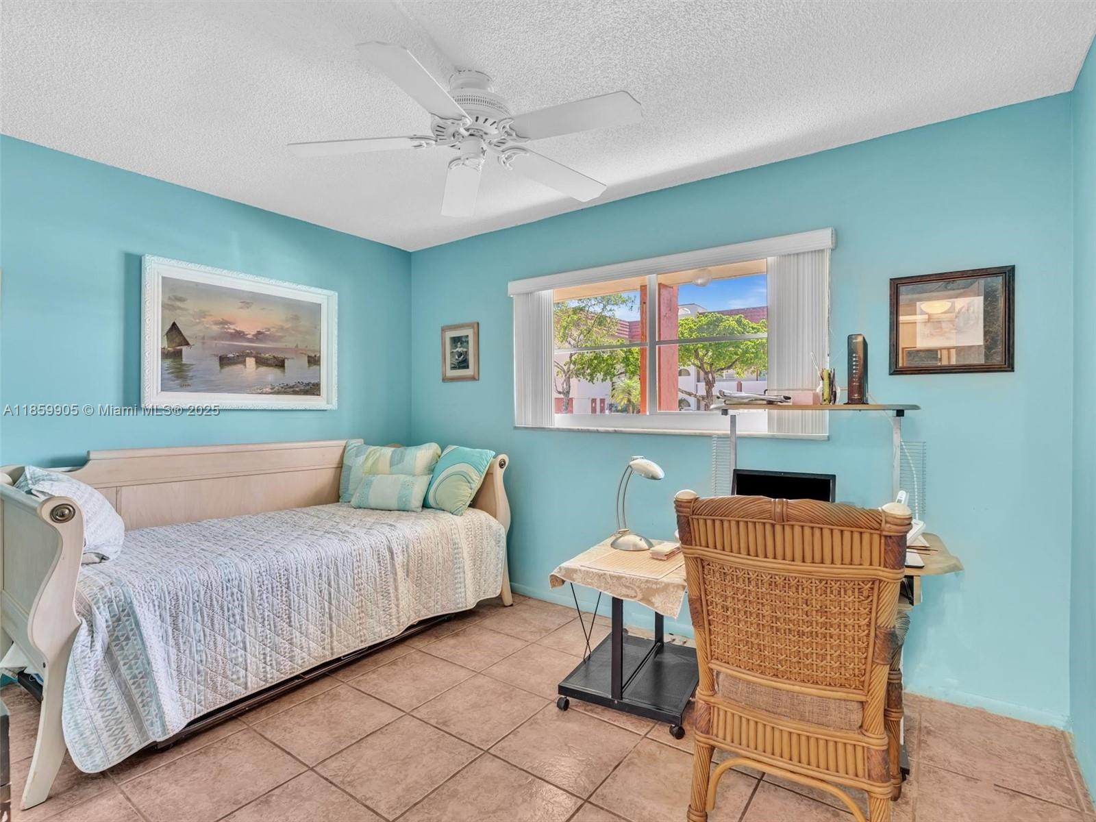 SUNRISE LAKES 25 CONDO - Residential