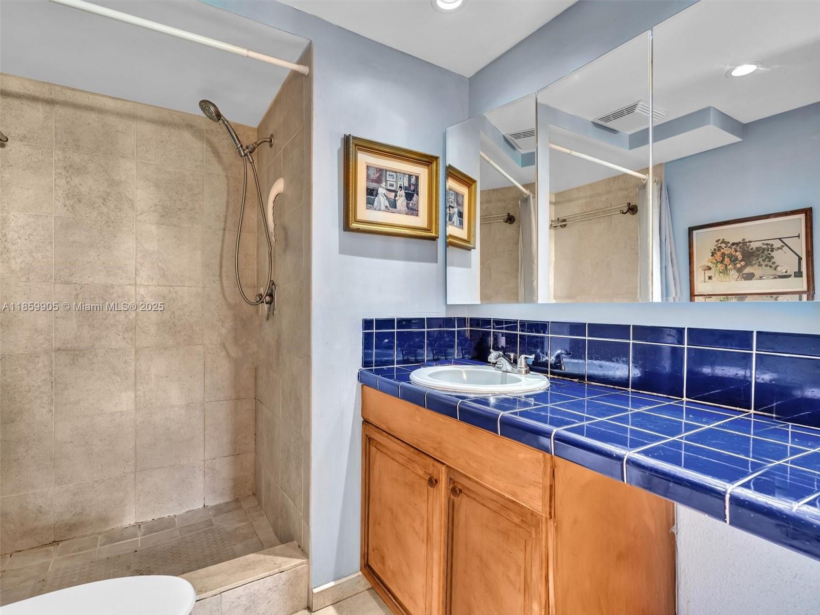 SUNRISE LAKES 25 CONDO - Residential