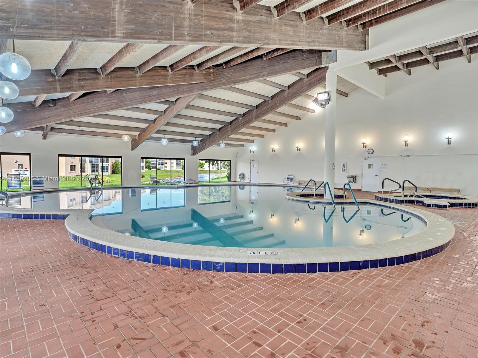 SUNRISE LAKES 25 CONDO - Residential