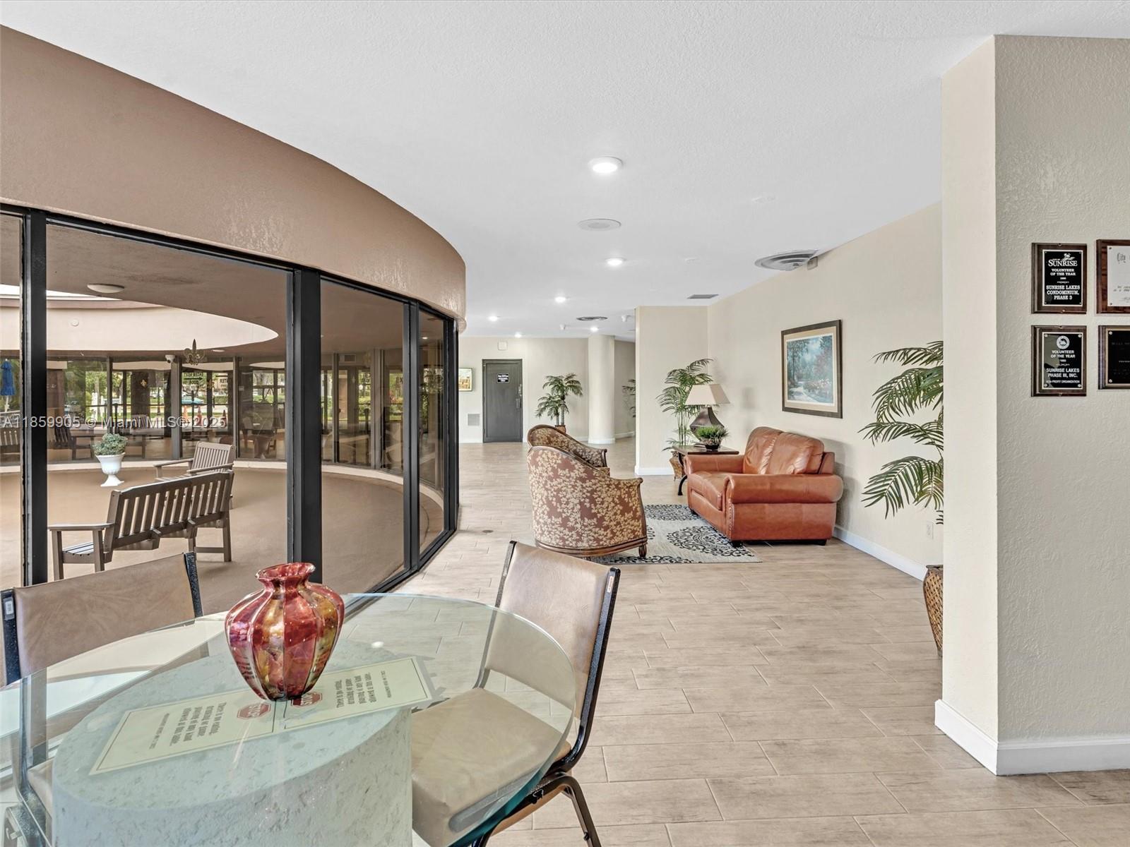 SUNRISE LAKES 25 CONDO - Residential