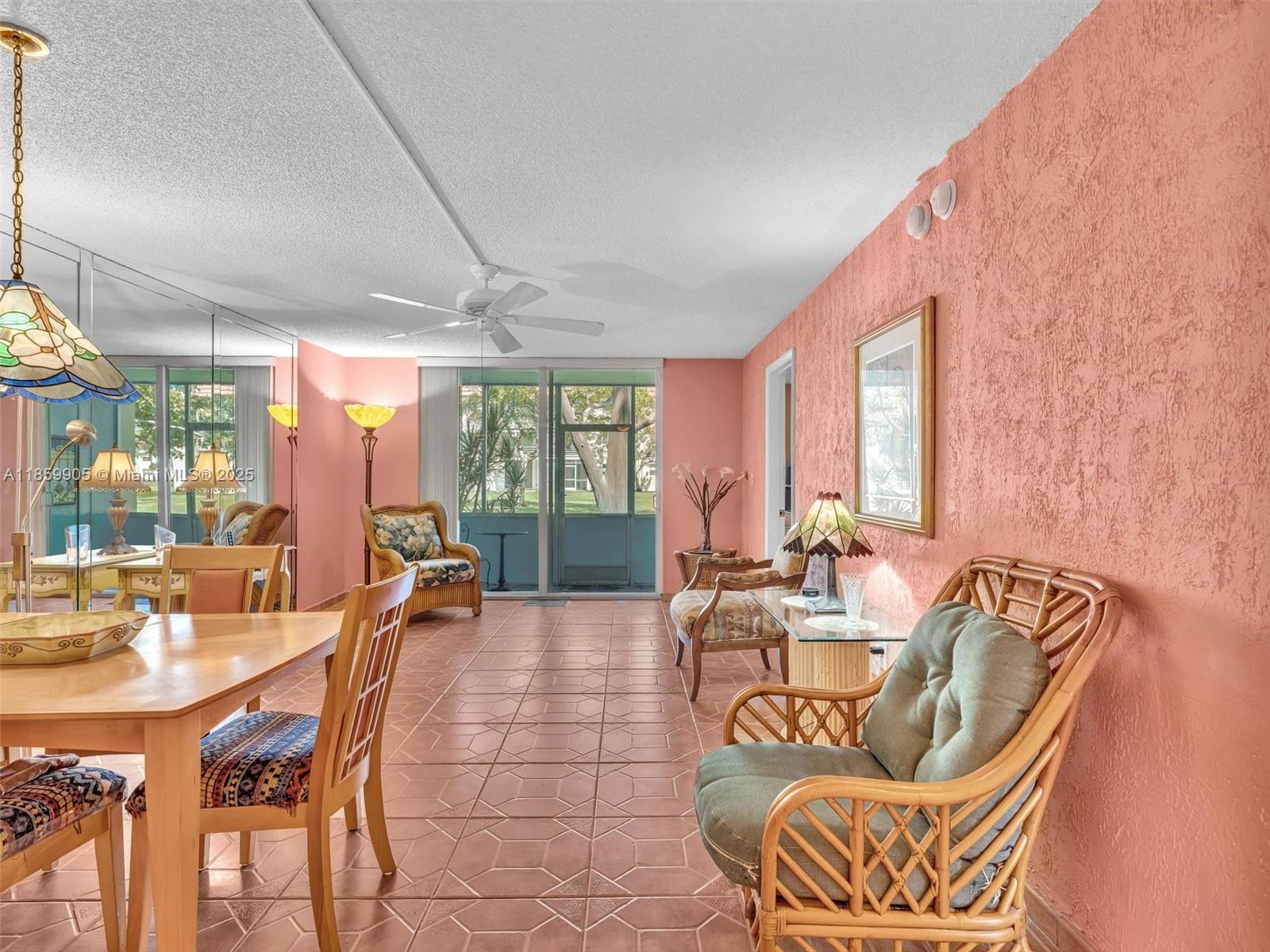 SUNRISE LAKES 25 CONDO - Residential