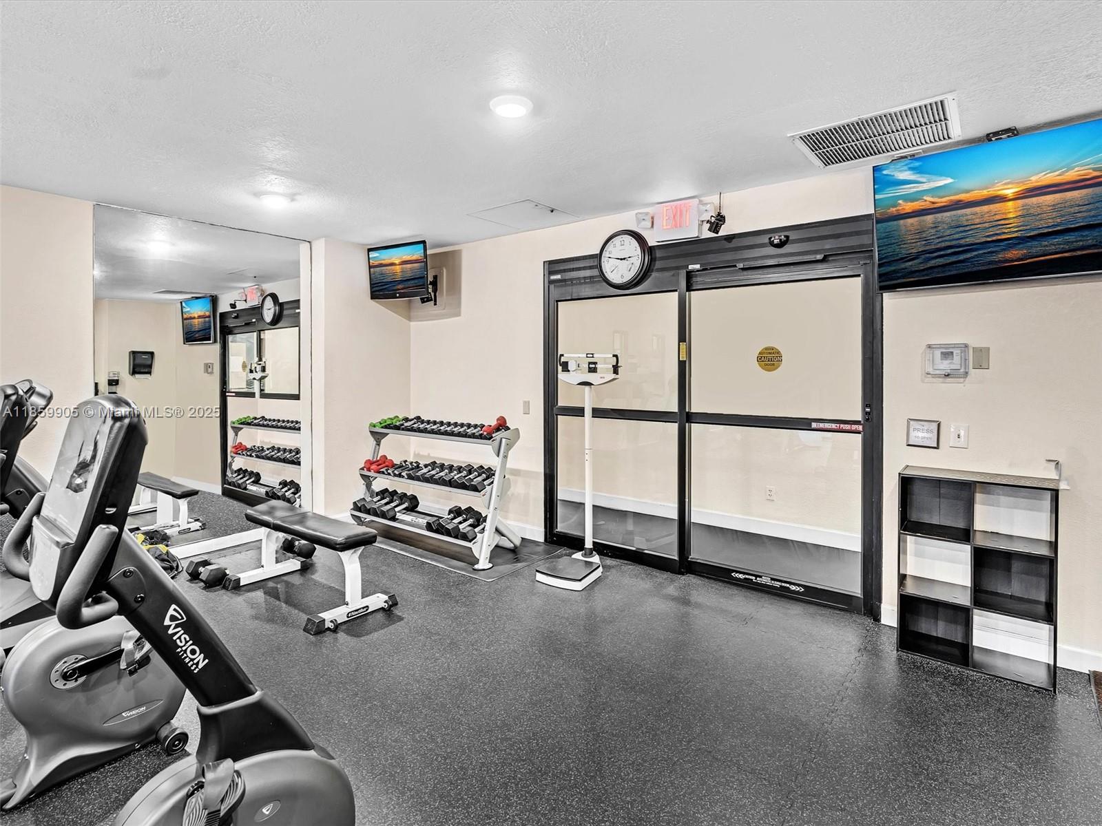 SUNRISE LAKES 25 CONDO - Residential