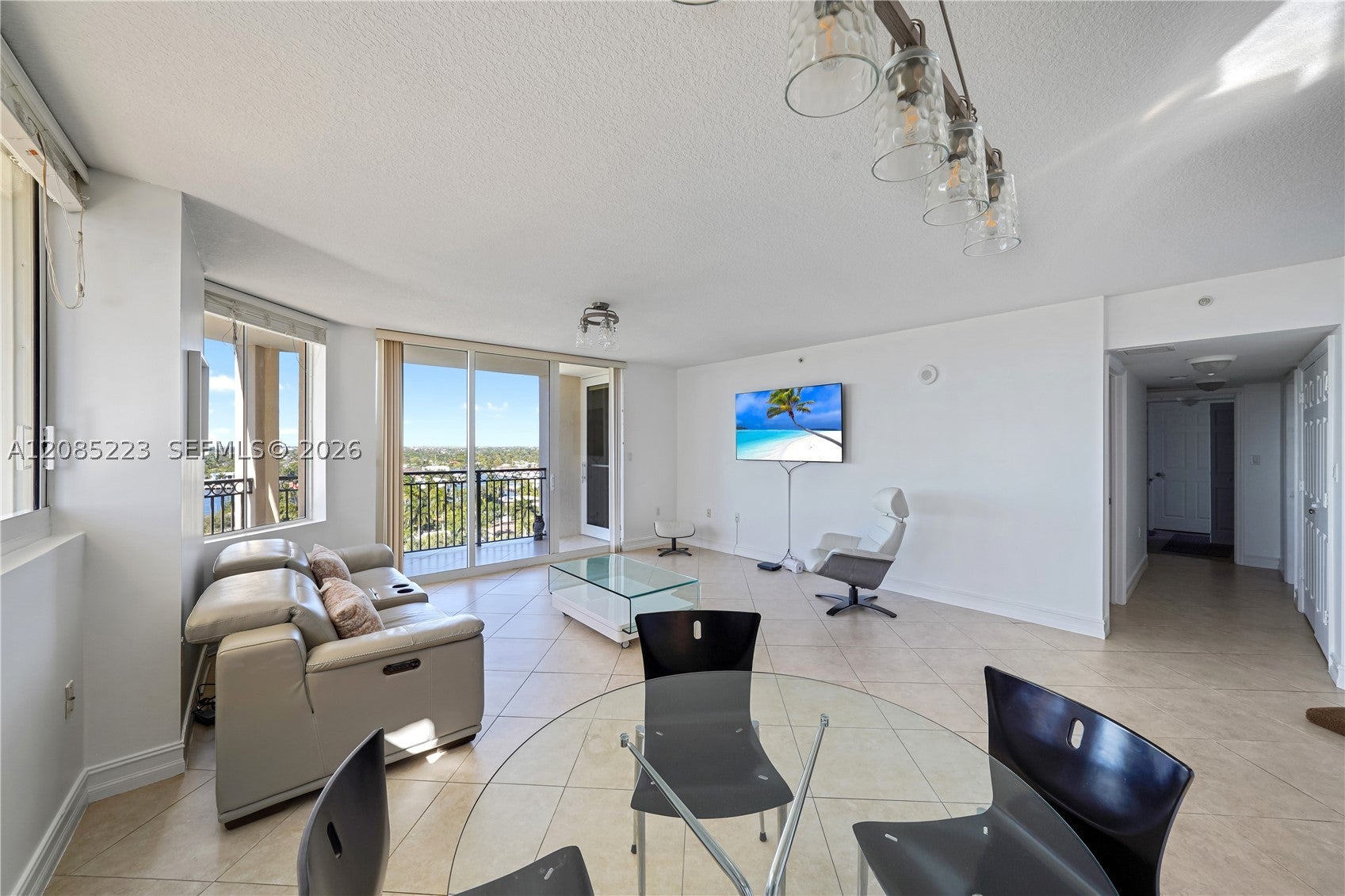 2001 N Ocean Blvd 1002 S, Fort Lauderdale, FL, 33305/$759,900 2 2001 N Ocean Blvd 1002 S