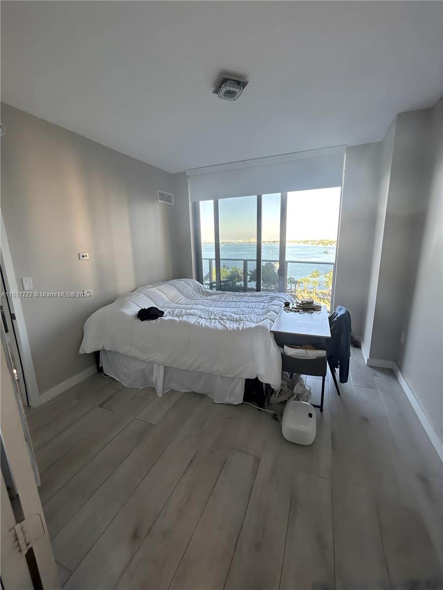 ARIA ON THE BAY CONDO - Residential Lease
