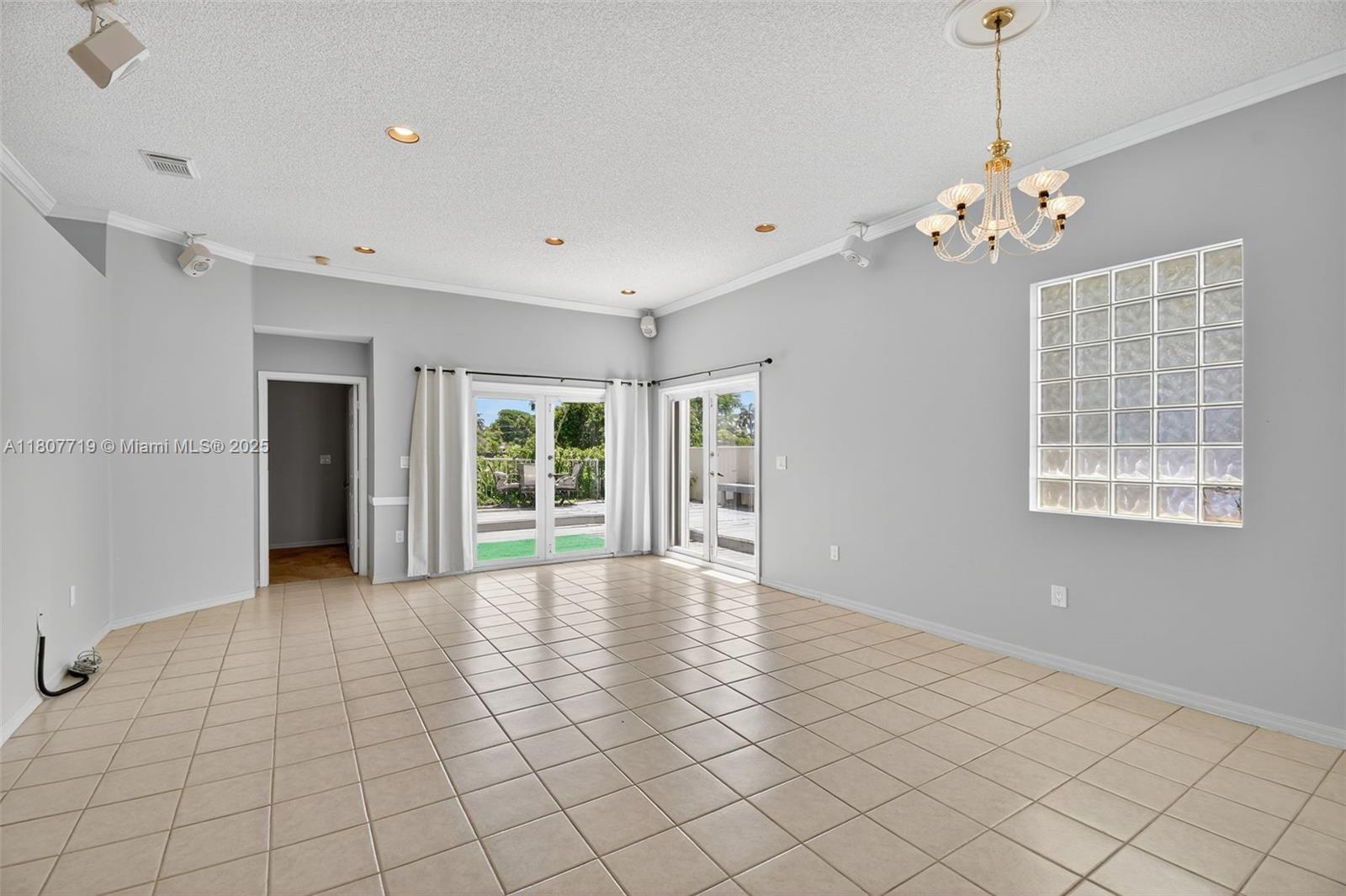 WEST LAKE VILLAGE PLAT - Residential