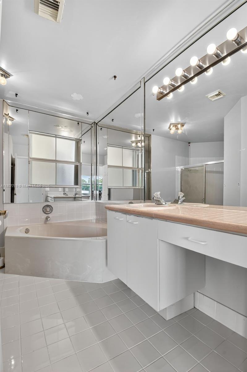 WEST LAKE VILLAGE PLAT - Residential