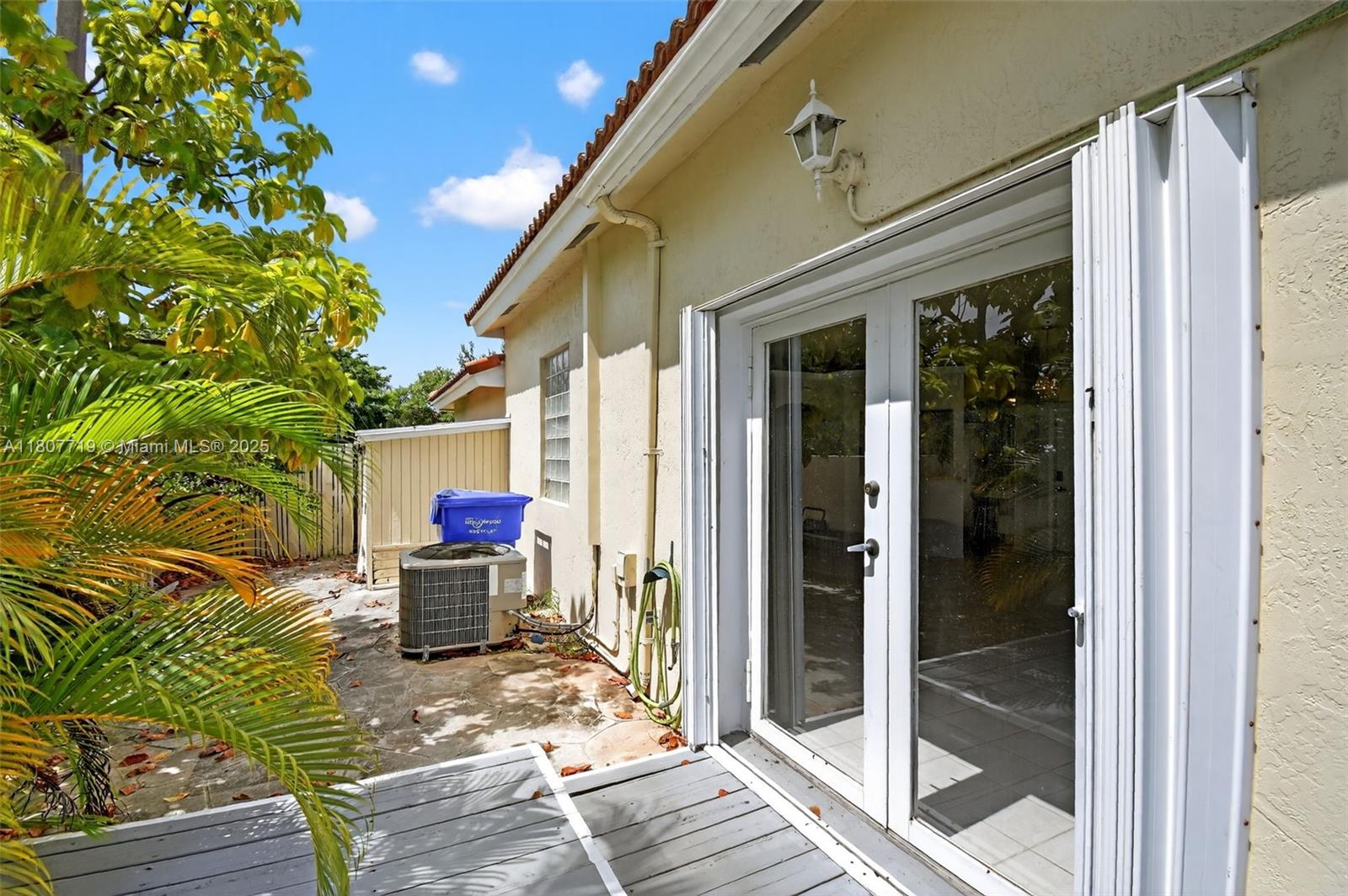 WEST LAKE VILLAGE PLAT - Residential