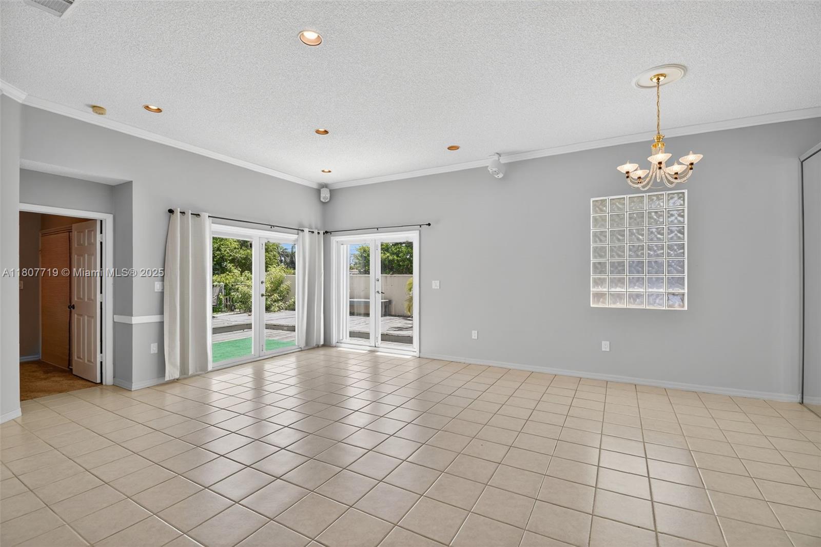 WEST LAKE VILLAGE PLAT - Residential