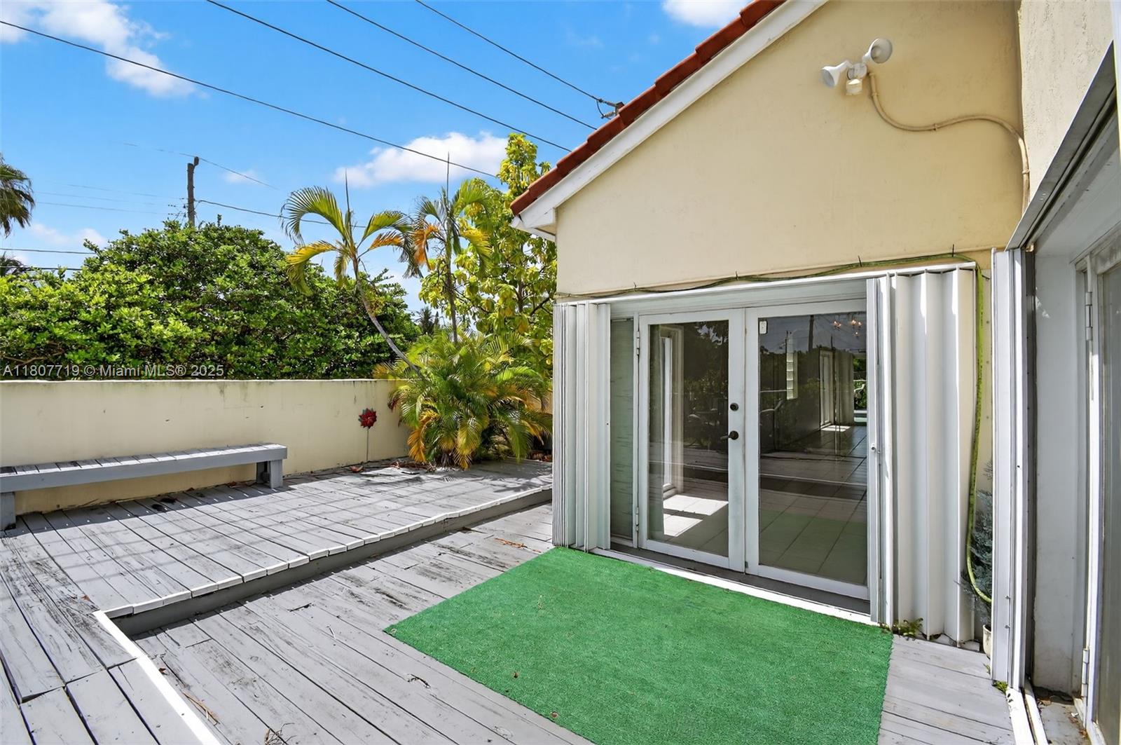 WEST LAKE VILLAGE PLAT - Residential