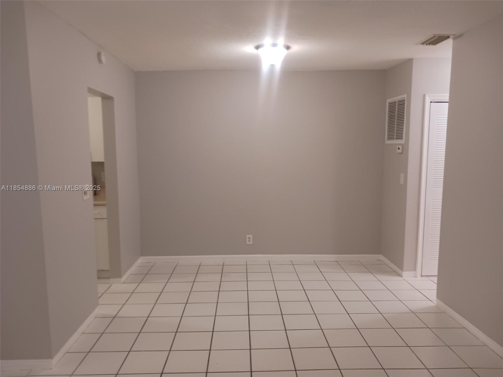 Show & Rent! Large corner unit 1 Bed 1Bath centrally located in the heart of Hollywood close to young circle, all shopping and restaurants. Washer and dryer on site, water is included in the rent. 1 vehicle per apartment. Great management -- rapid approval to qualified applicants.