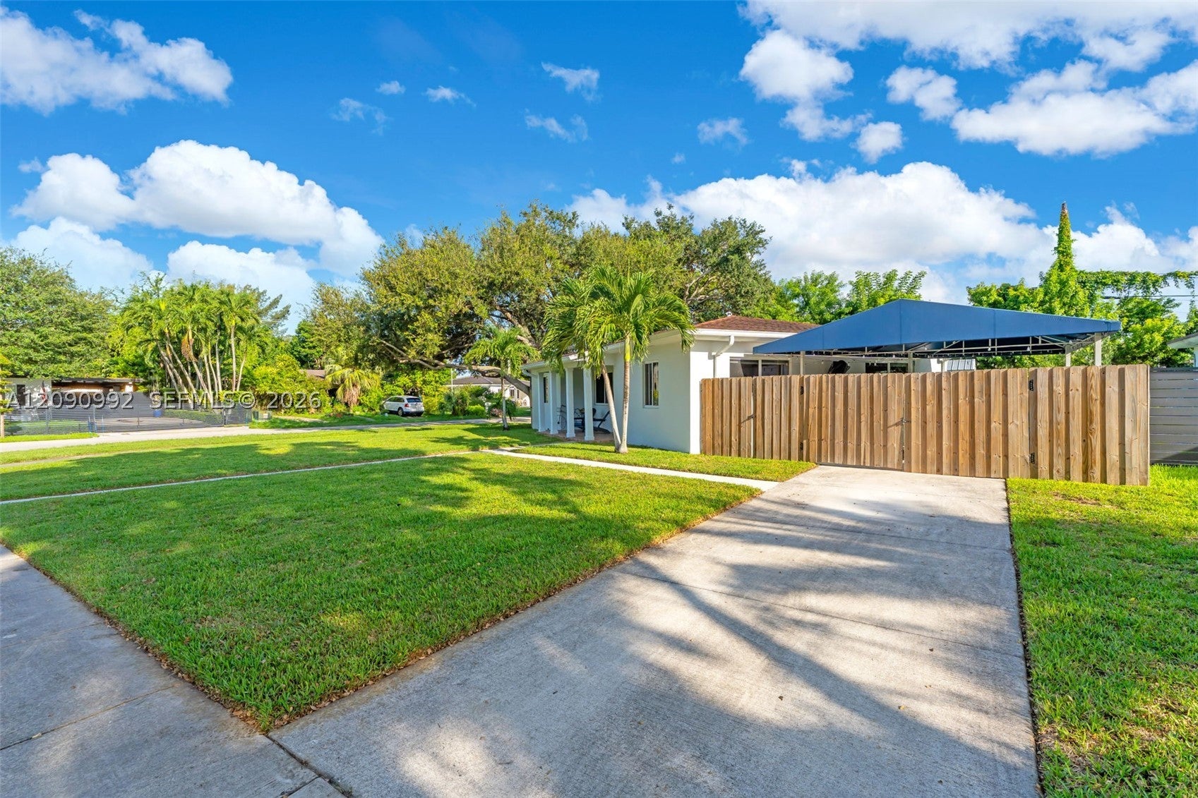 6891 SW 48th Ter, Miami, FL, 33155/$875,000 1 6891 SW 48th Ter