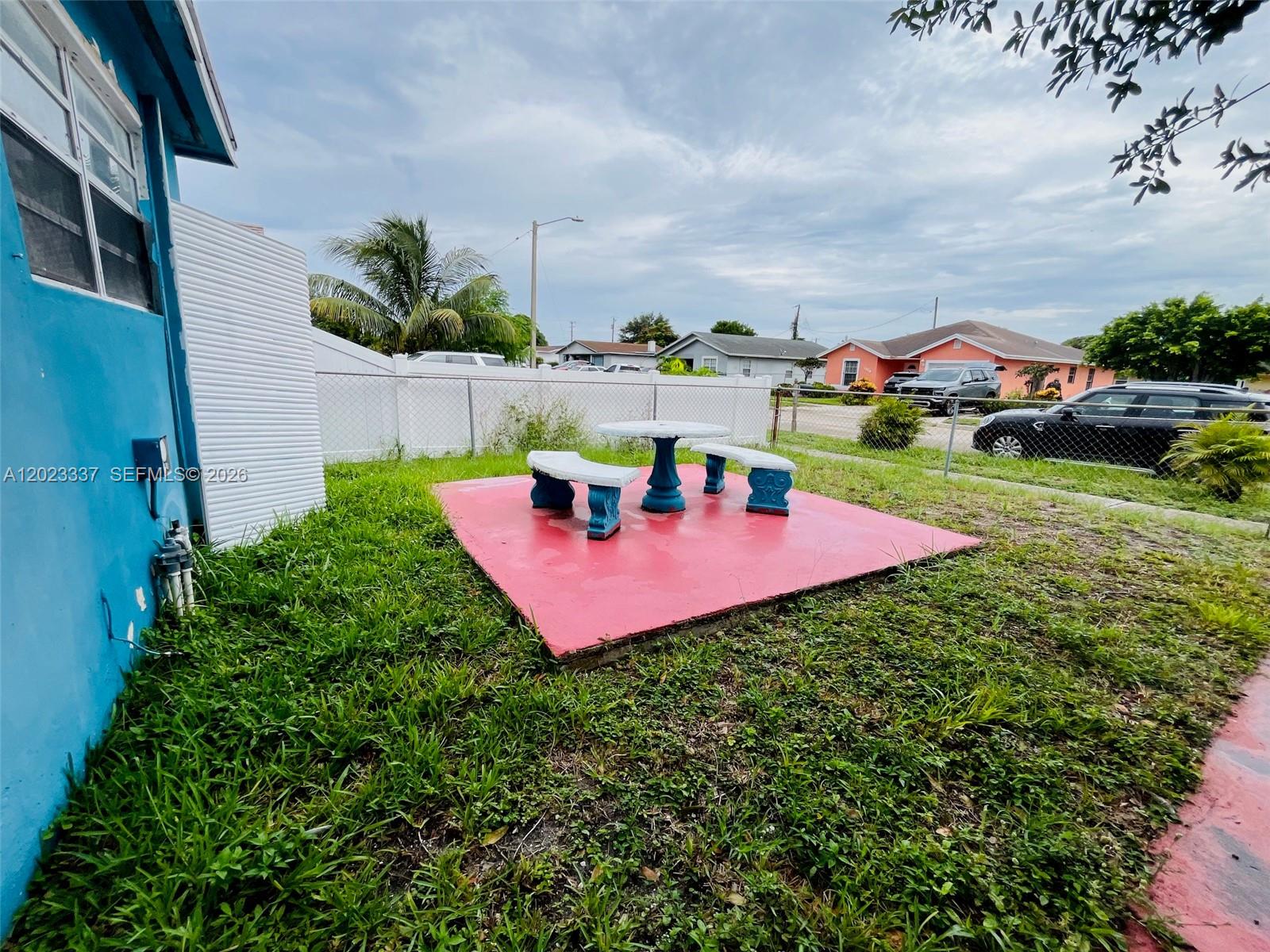 1344 W 10th St, Riviera Beach, FL, 33404/$230,000 2 1344 W 10th St