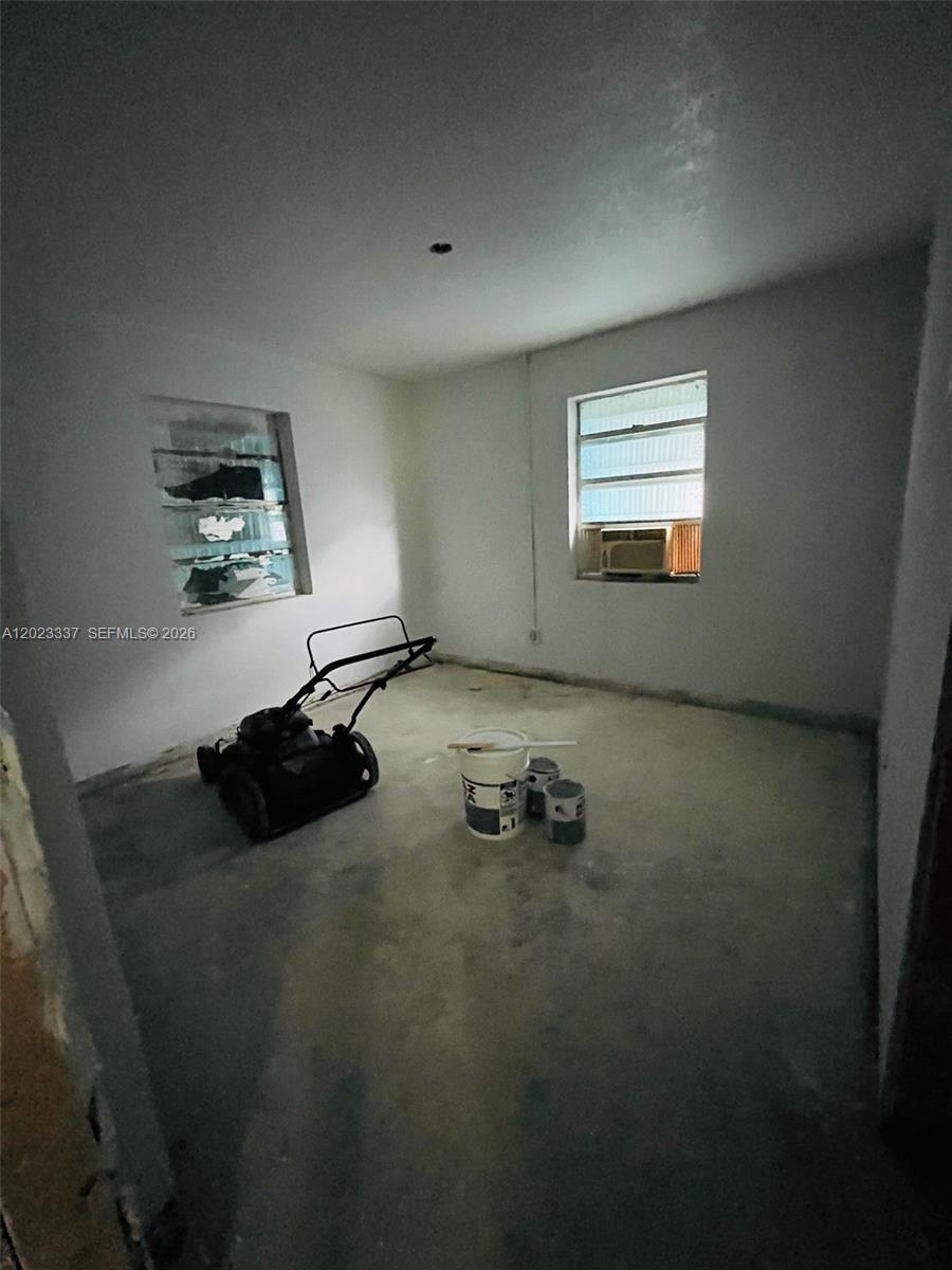 1344 W 10th St, Riviera Beach, FL, 33404/$230,000 4 1344 W 10th St