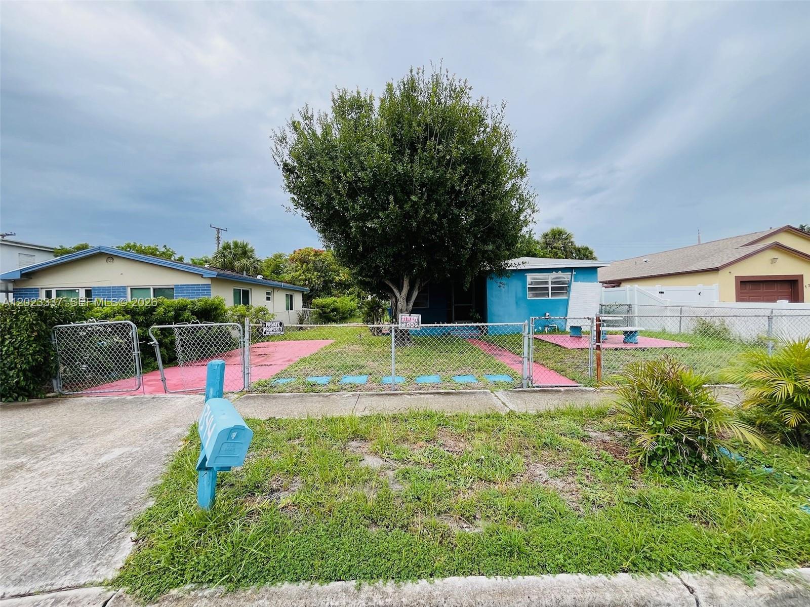 1344 W 10th St, Riviera Beach, FL, 33404/$230,000 1 1344 W 10th St