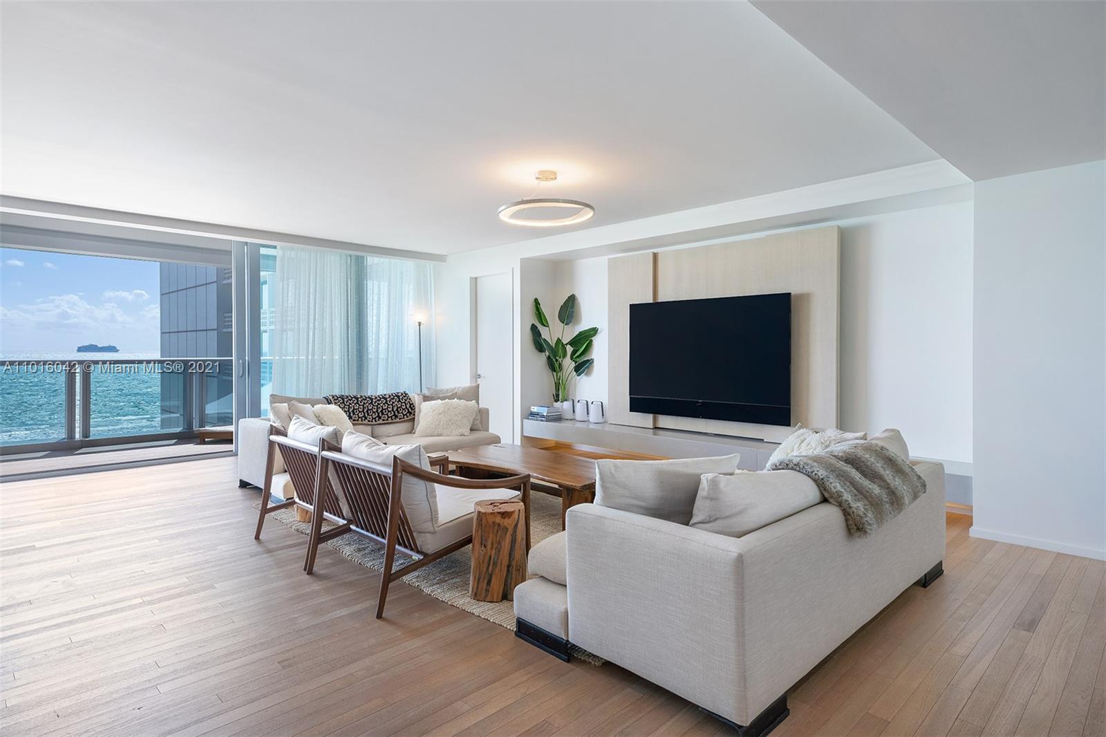 2901 COLLINS CONDO - Residential