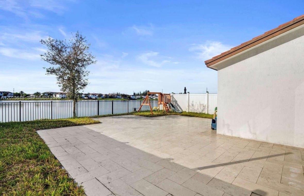 AQUABELLA SECTION ONE - Residential