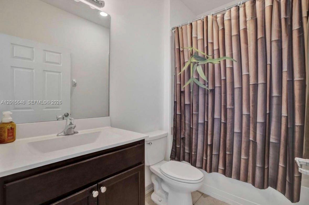 AQUABELLA SECTION ONE - Residential