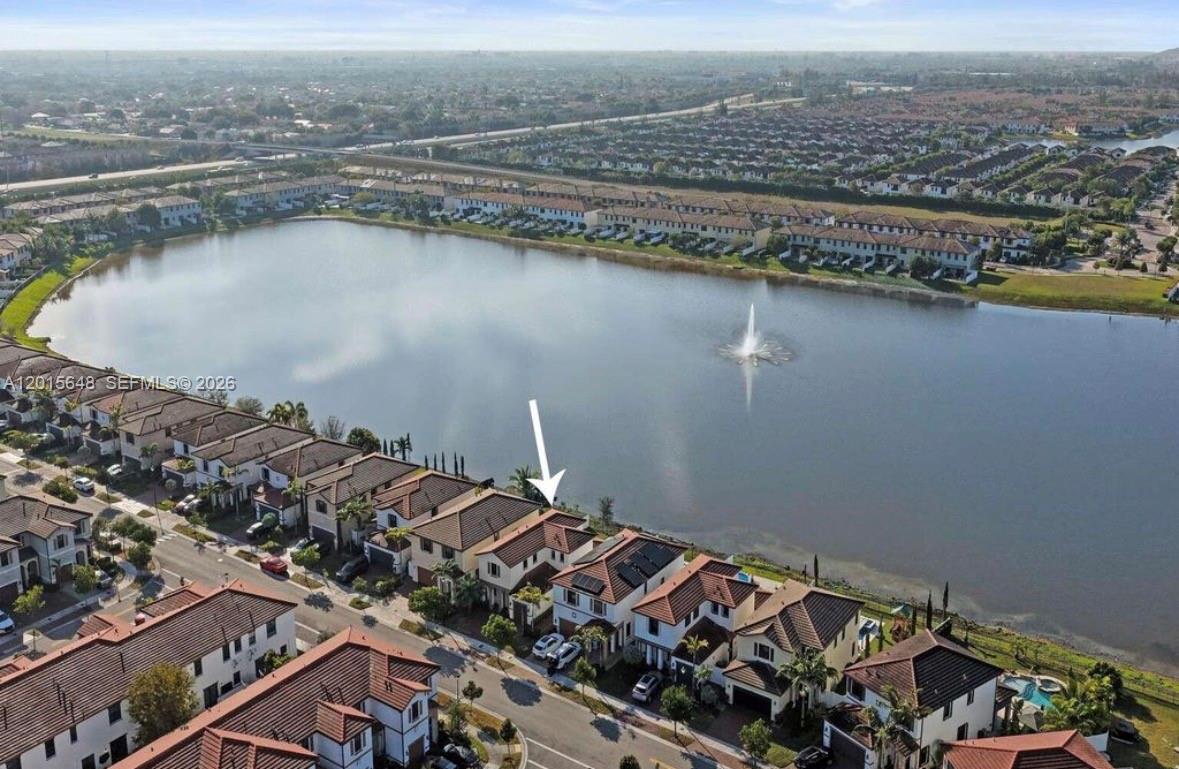 AQUABELLA SECTION ONE - Residential