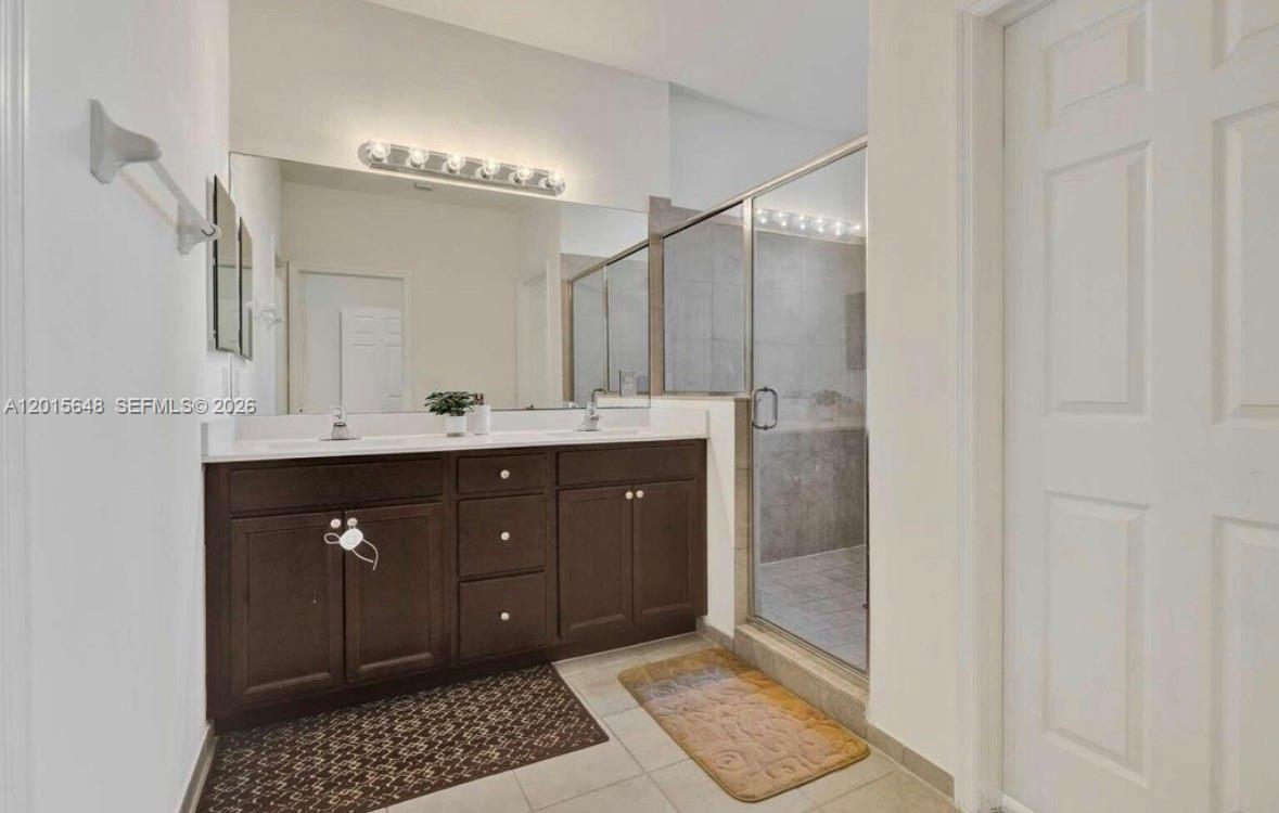 AQUABELLA SECTION ONE - Residential