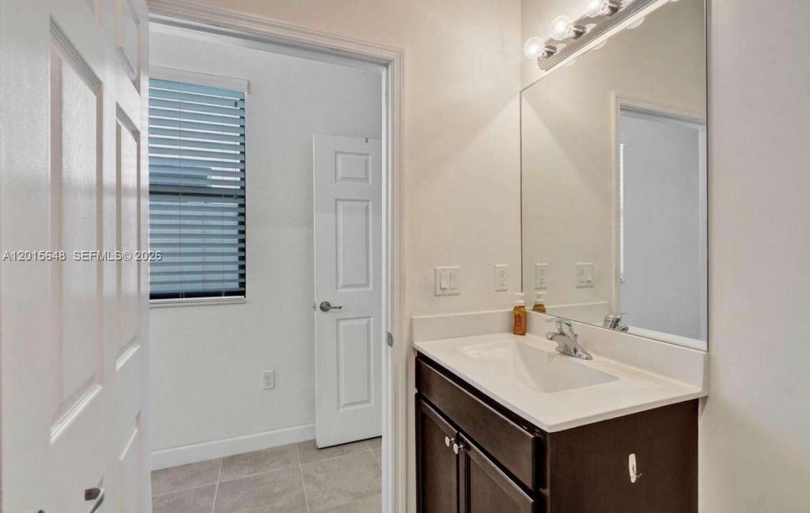 AQUABELLA SECTION ONE - Residential