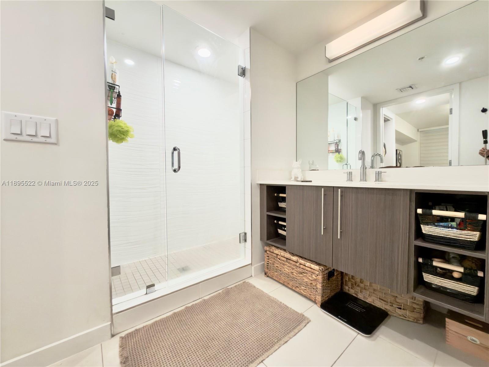 MIDTOWN DORAL CONDO 4 - Residential