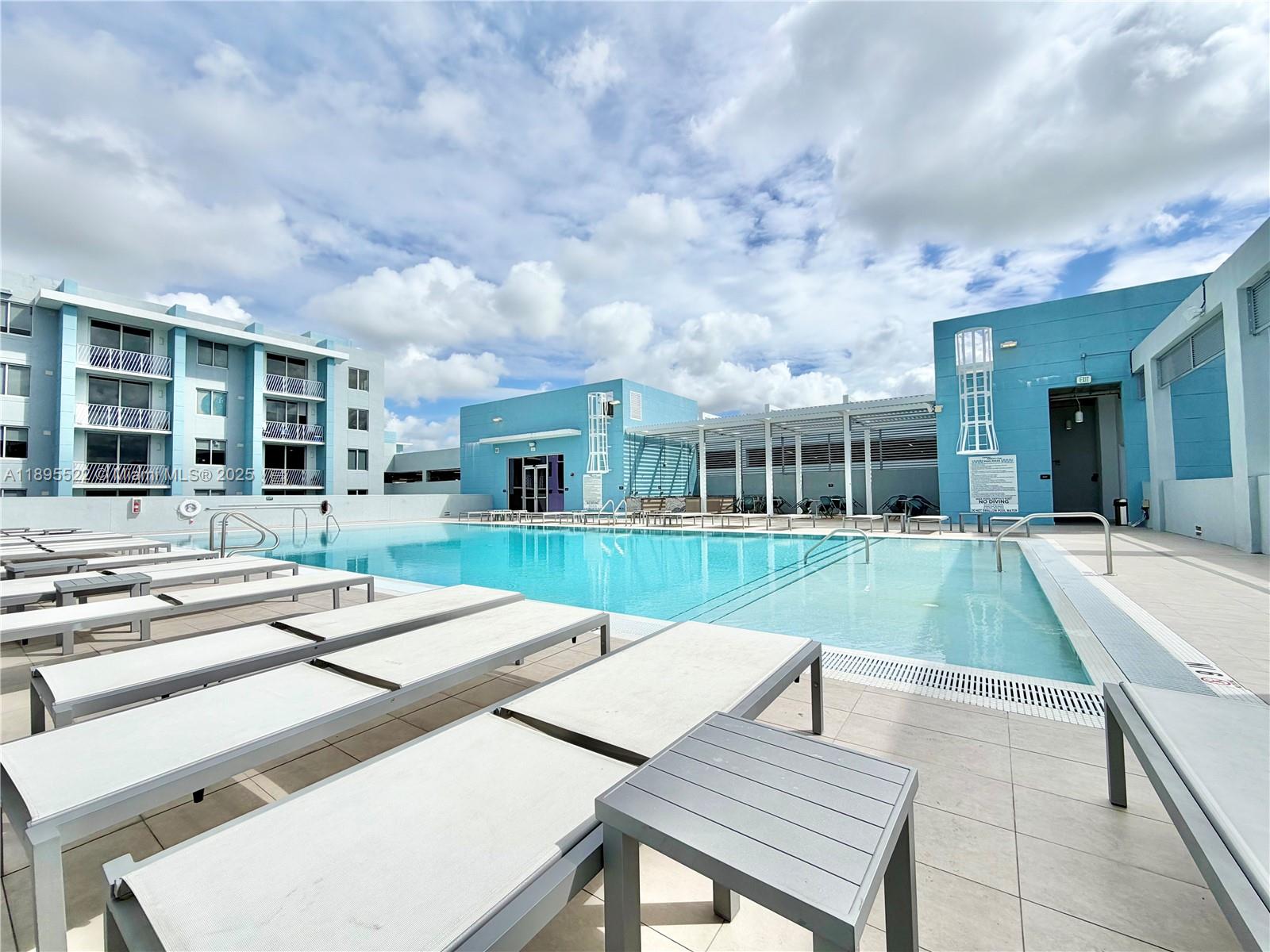 MIDTOWN DORAL CONDO 4 - Residential