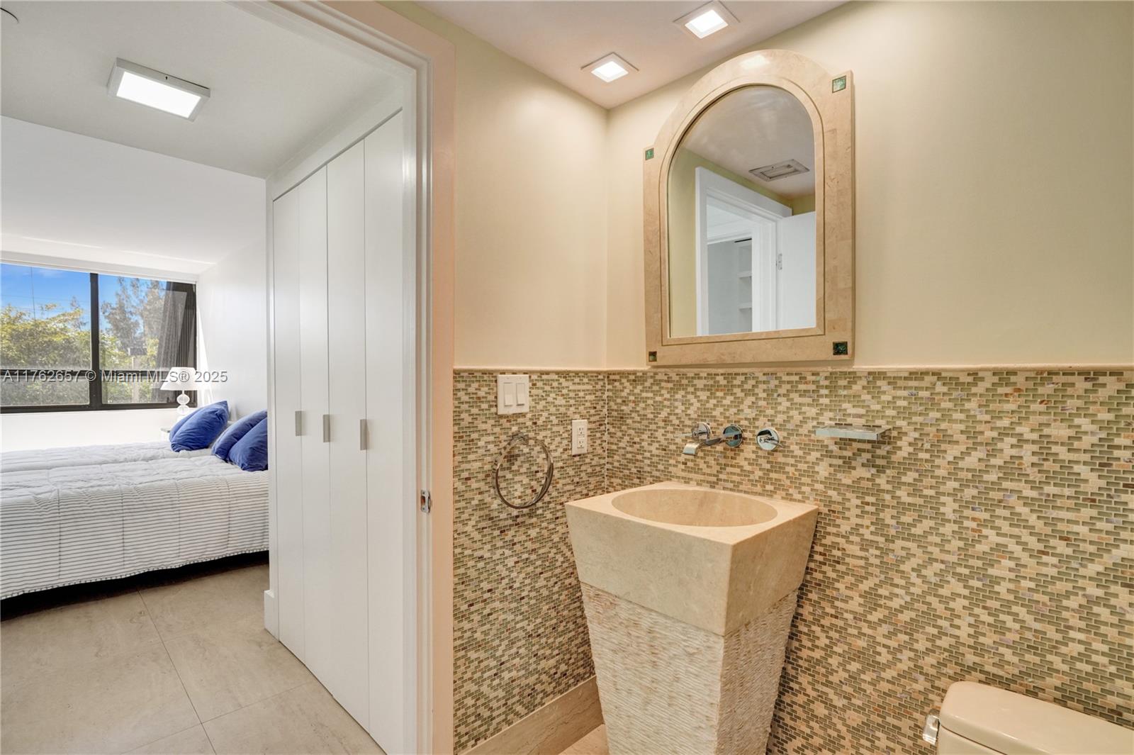 JOCKEY CLUB III CONDO - Residential