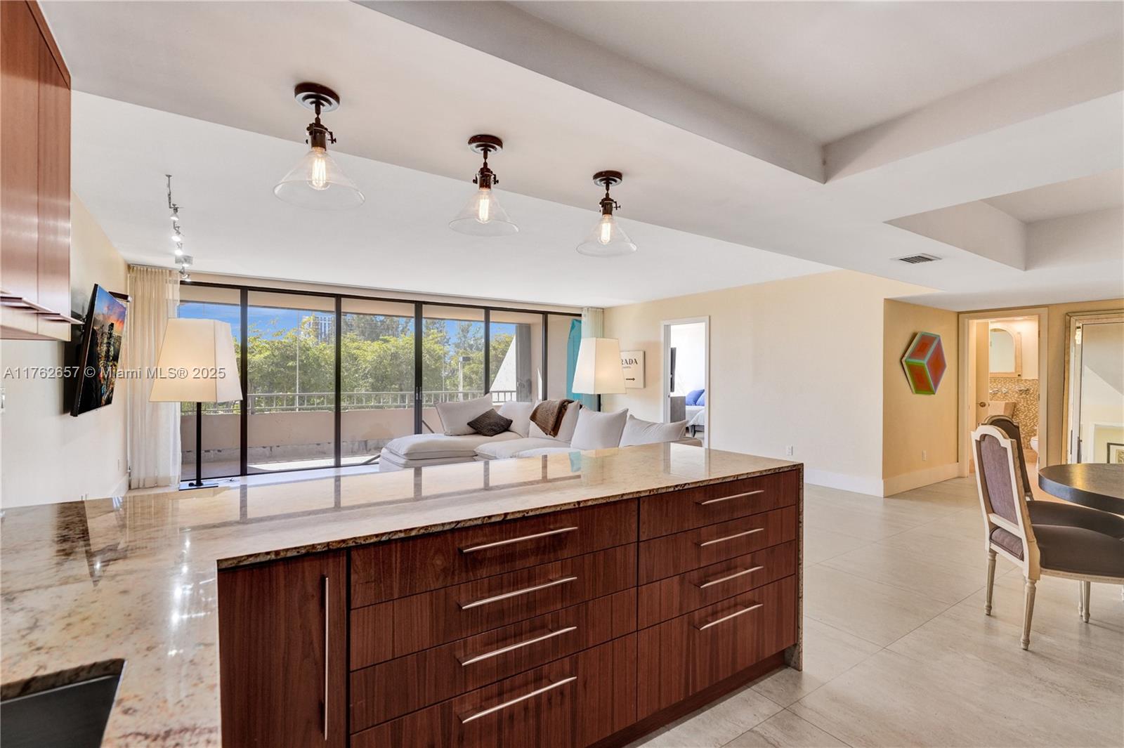 JOCKEY CLUB III CONDO - Residential