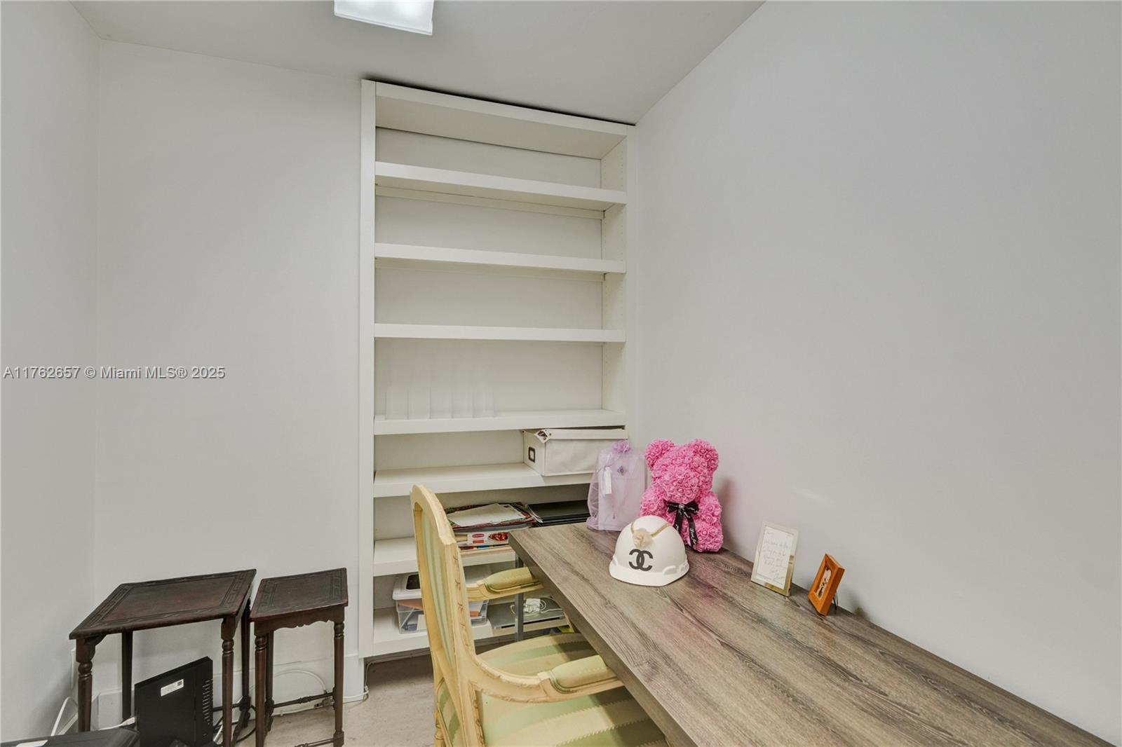 JOCKEY CLUB III CONDO - Residential