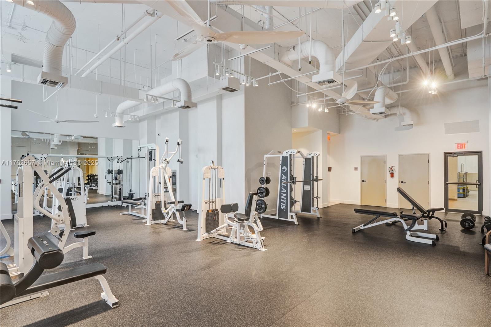 JOCKEY CLUB III CONDO - Residential