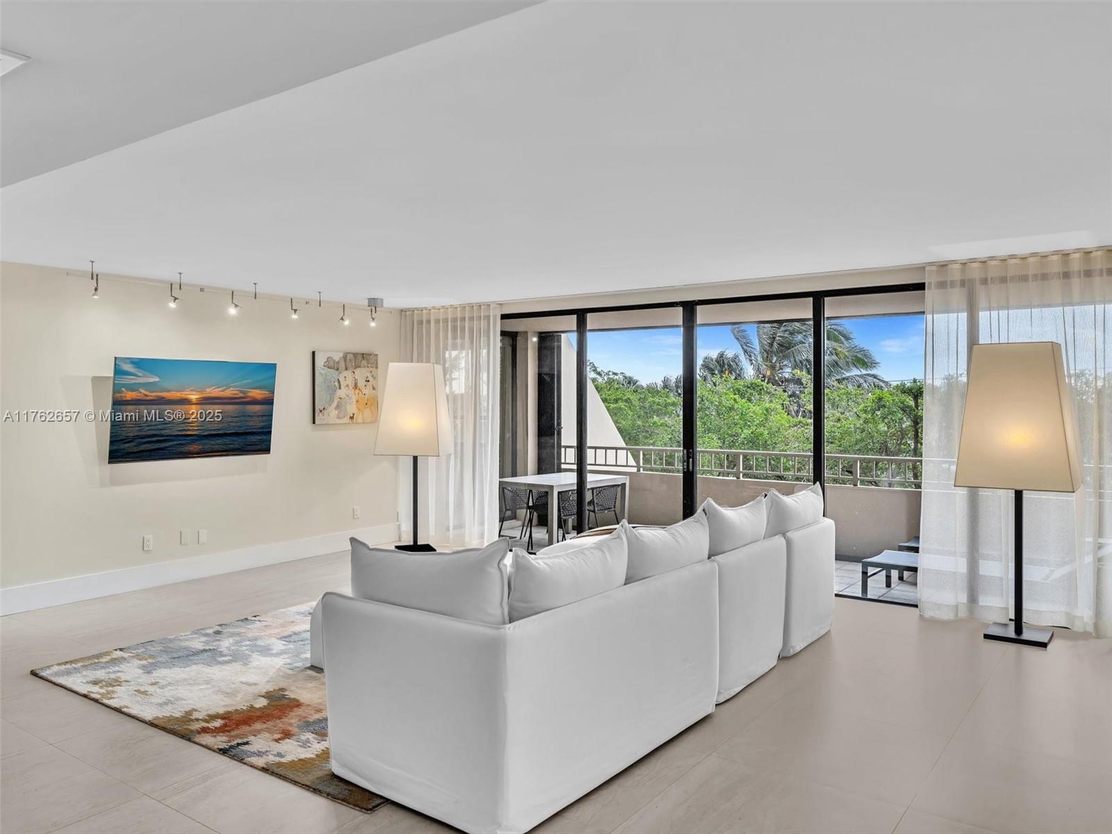 JOCKEY CLUB III CONDO - Residential