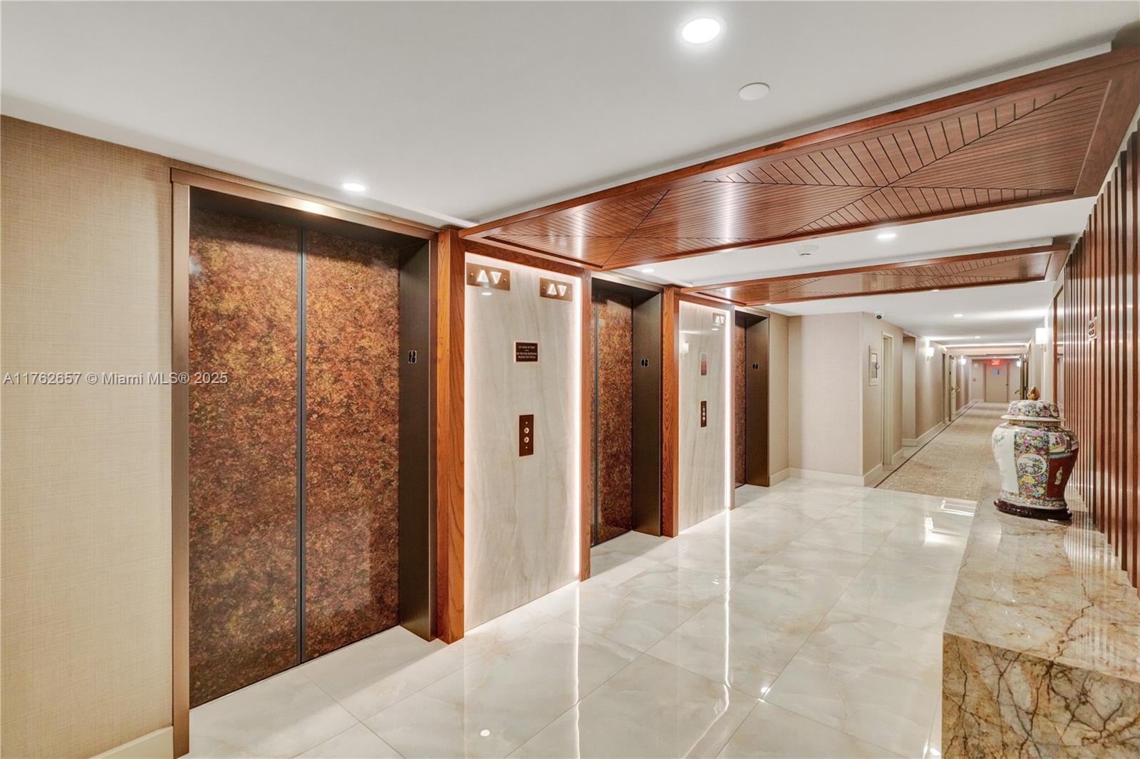 JOCKEY CLUB III CONDO - Residential