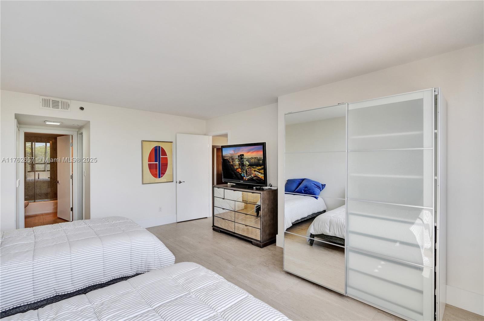 JOCKEY CLUB III CONDO - Residential