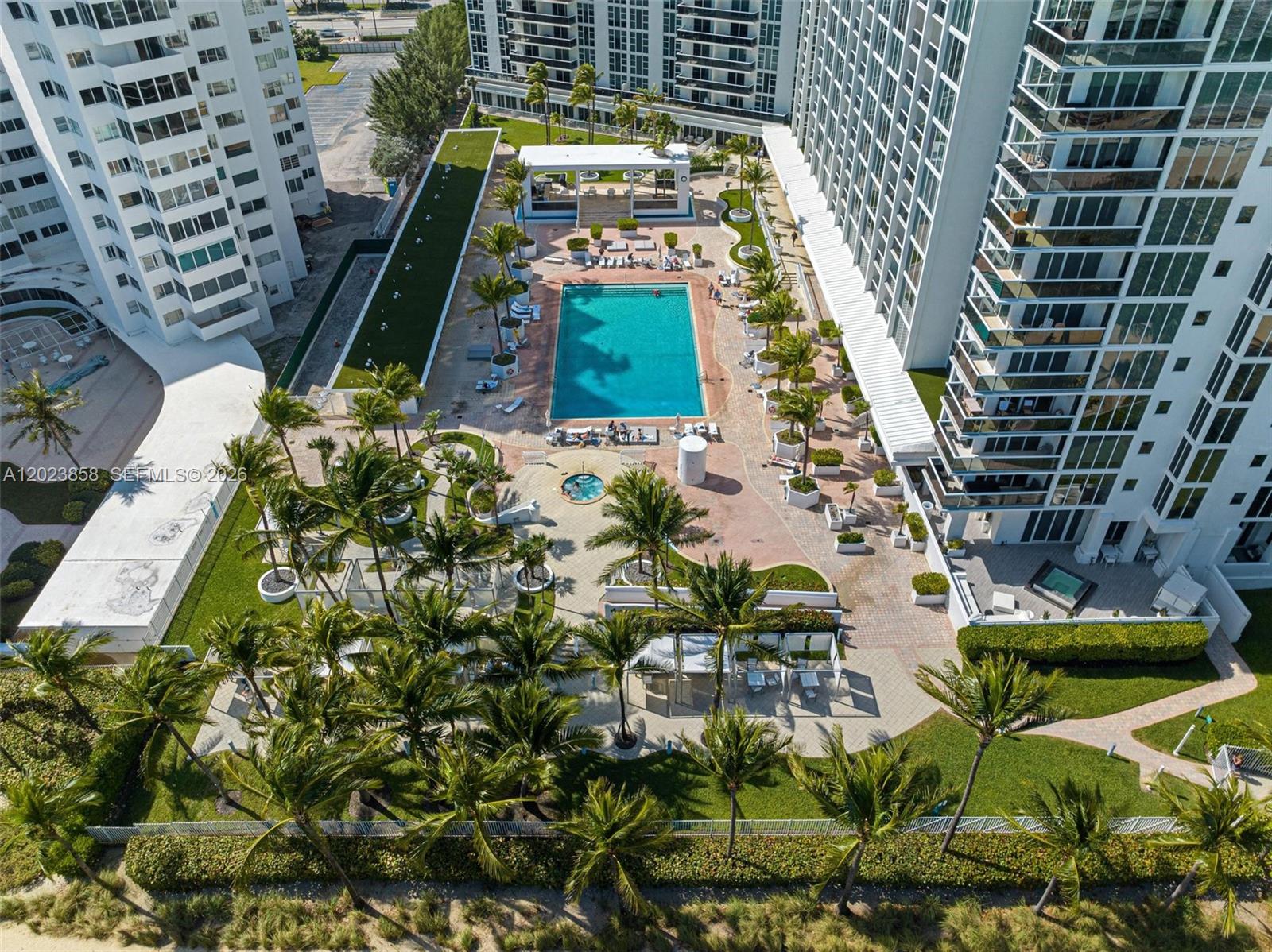 HARBOUR HOUSE - Residential