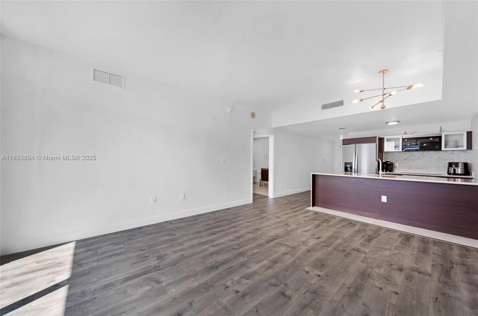 1900 SE Bayshore Dr 4509