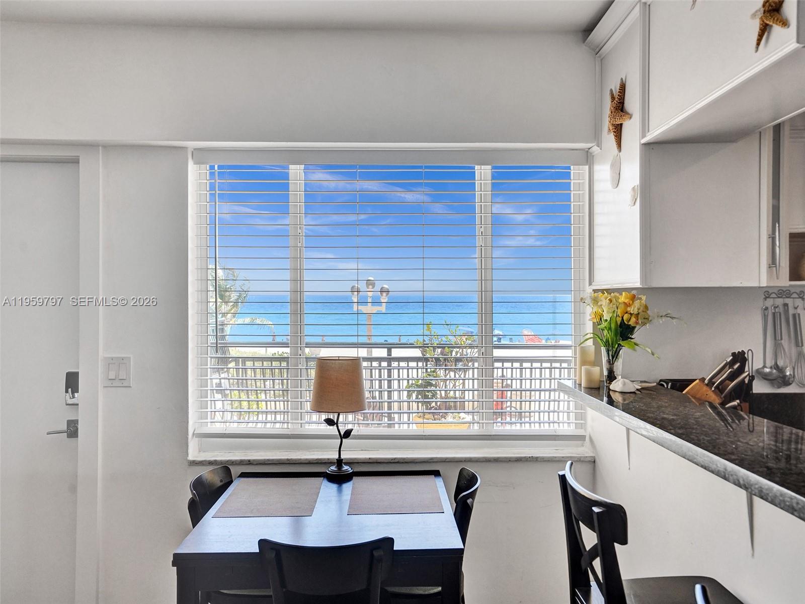 LA PLAYA CONDOMINIUM - Residential