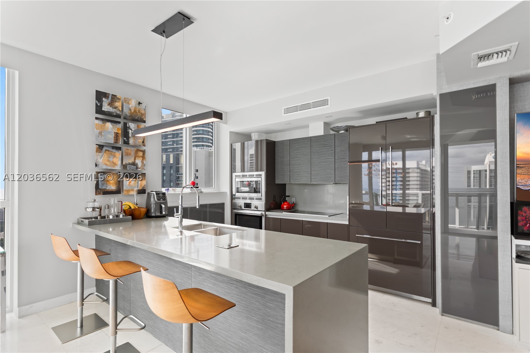 1080 Brickell Ave 3300