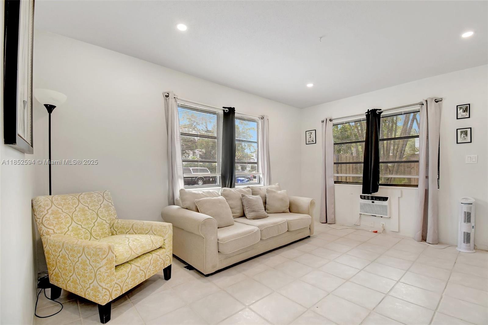 COLEE HAMMOCK - Residential Income