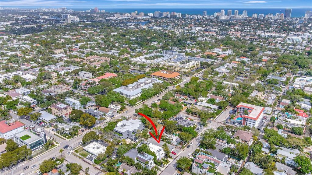 Photo of 1213 SE 1st St, Fort Lauderdale, FL 33301 (MLS # A11852594)