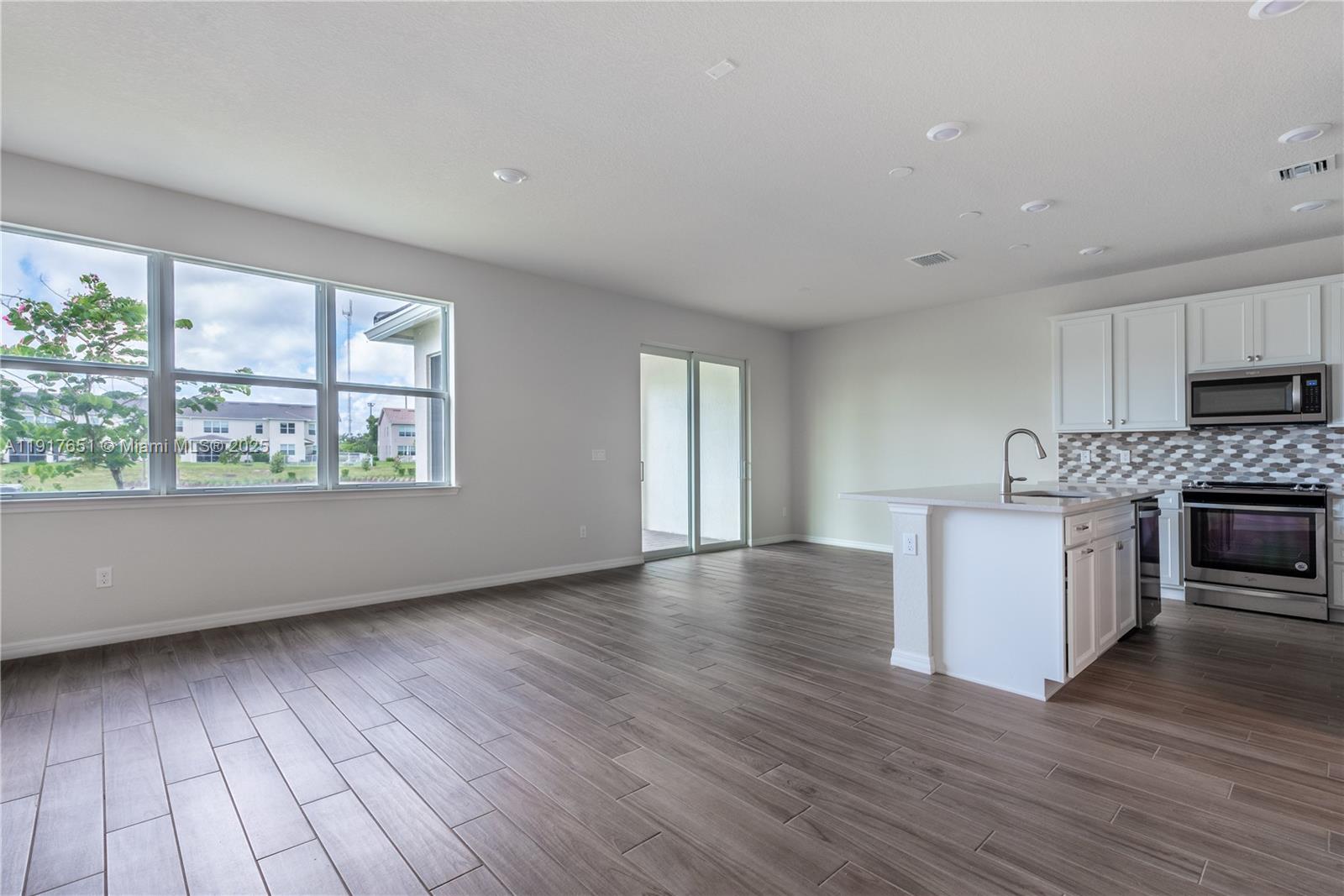 parkview at hillcrest - Residential