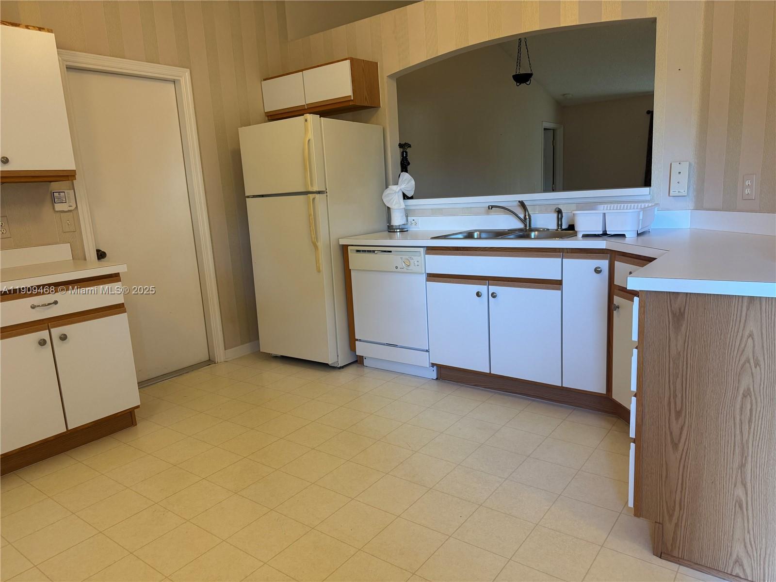 PORT MALABAR UNIT 9 - Residential