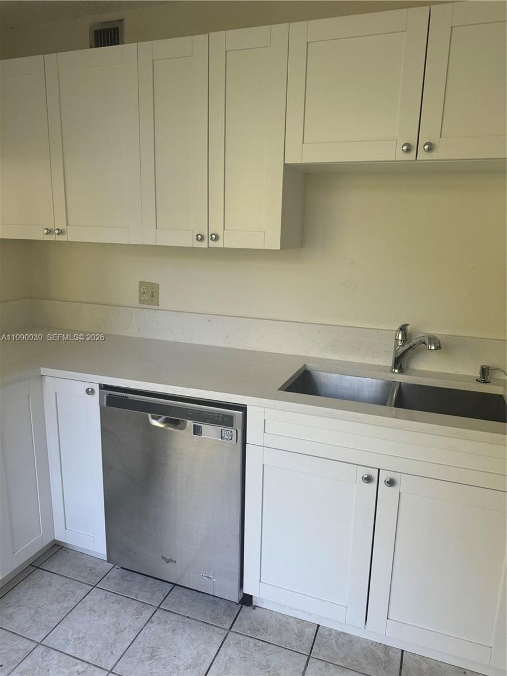 Photo of 9450 Live Oak Pl #305, Davie, FL 33324 (MLS # A11990939)