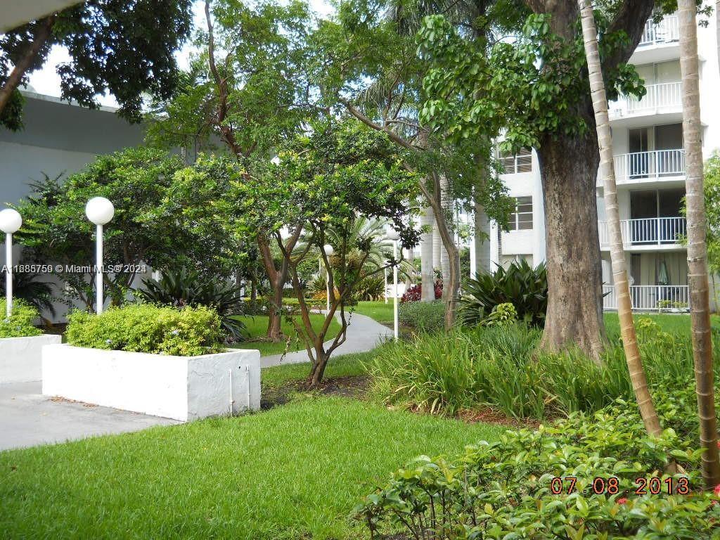 MONTECARLO CONDO - Residential