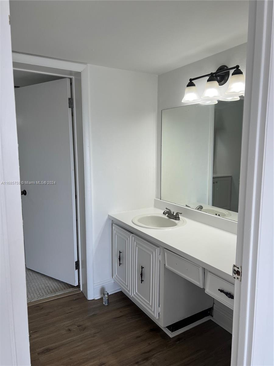 MONTECARLO CONDO - Residential